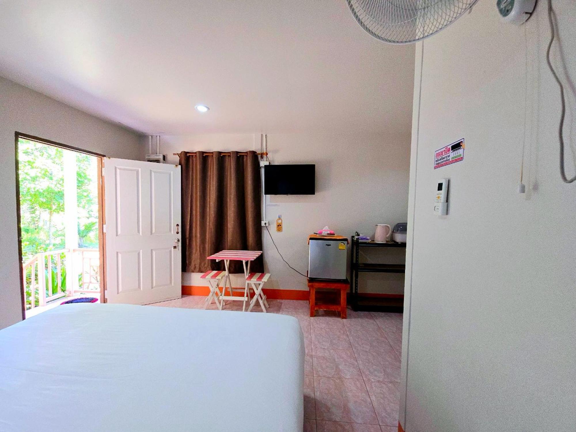 Tr Bungalow Ko Yao 外观 照片